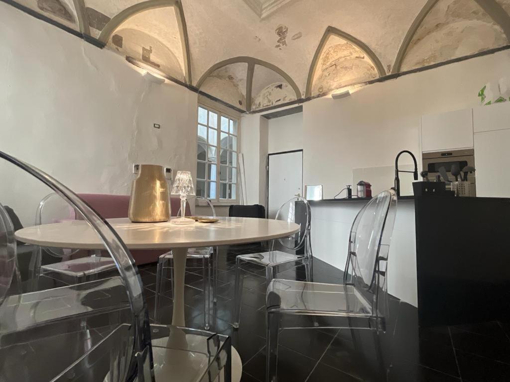 Happy Family Apartments Giustiniani Genova Esterno foto